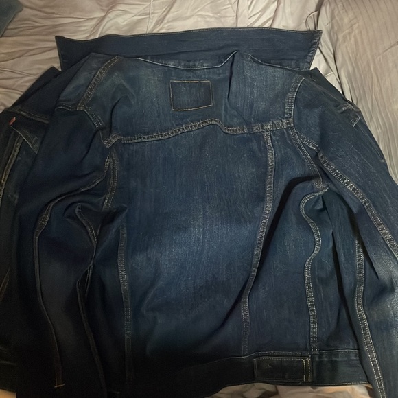 Levi Strauss jean jacket - Picture 3 of 3